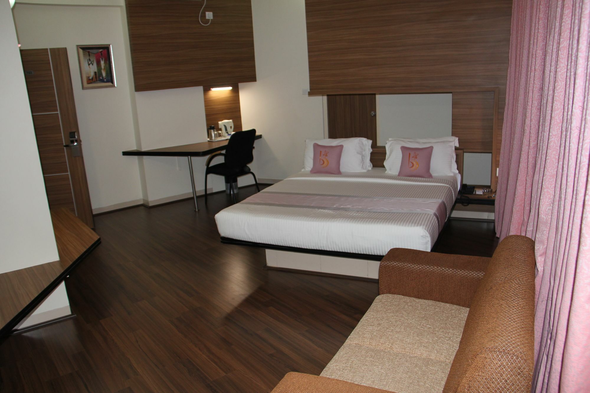 ซิกนัม ซิตี้สเคป แกรนด์ บี บังกาลอร์ Hotel ภายนอก รูปภาพ